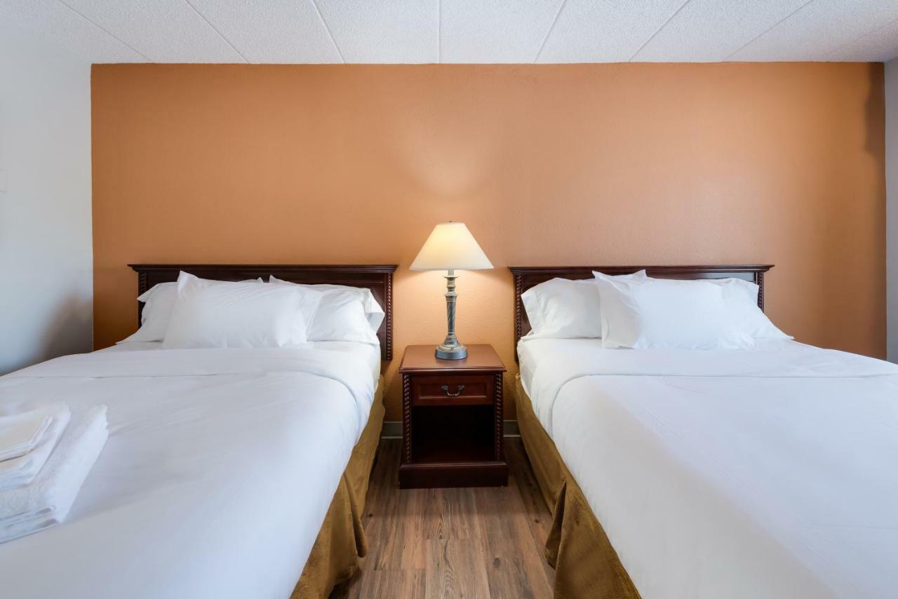 Americas Best Value Inn Columbus Exterior photo